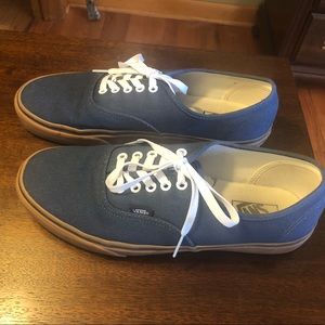 Navy gum sole Vans